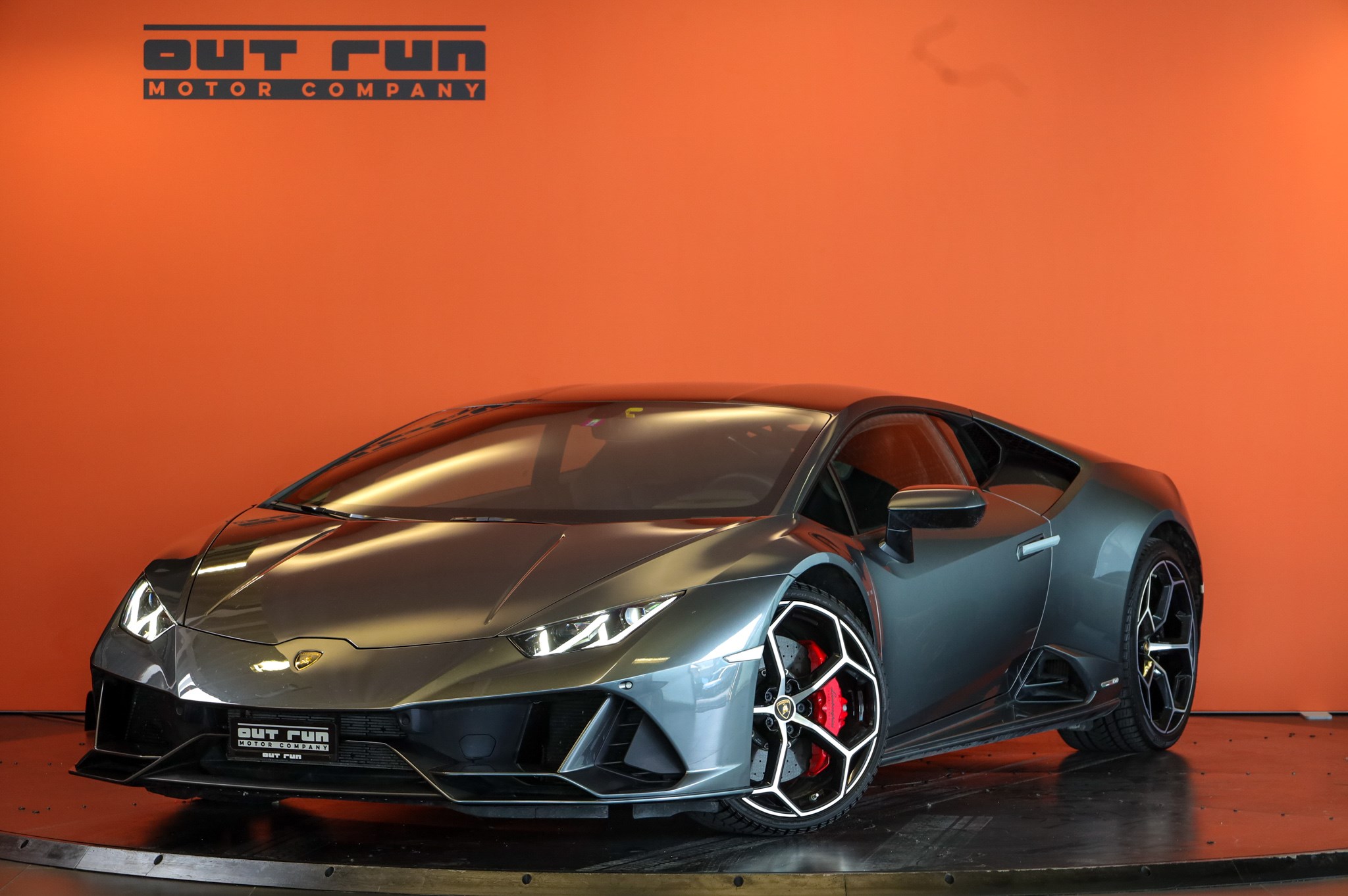 LAMBORGHINI Huracan EVO Coupé DCT (Coupé) () - Outrun